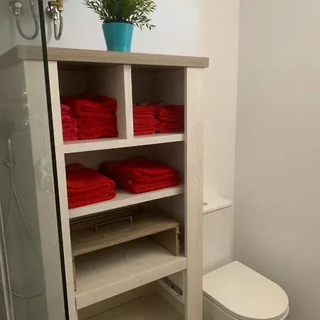 Yumboflat Two Bedroom *