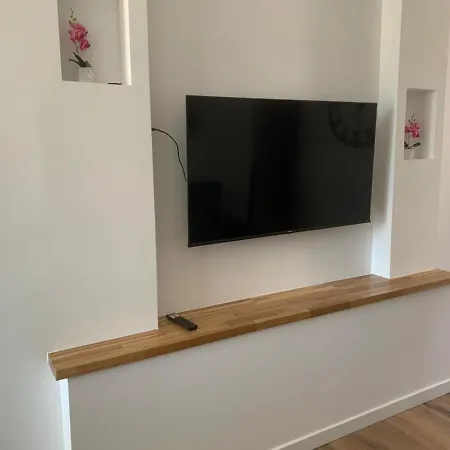 Yumboflat Two Bedroom