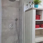 Yumboflat Two Bedroom Apartment *