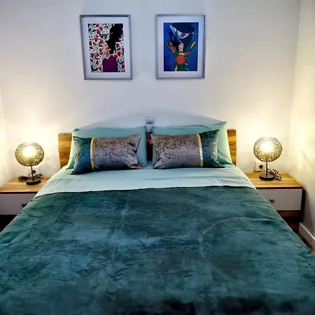 Appartement Yumboflat Two Bedroom *